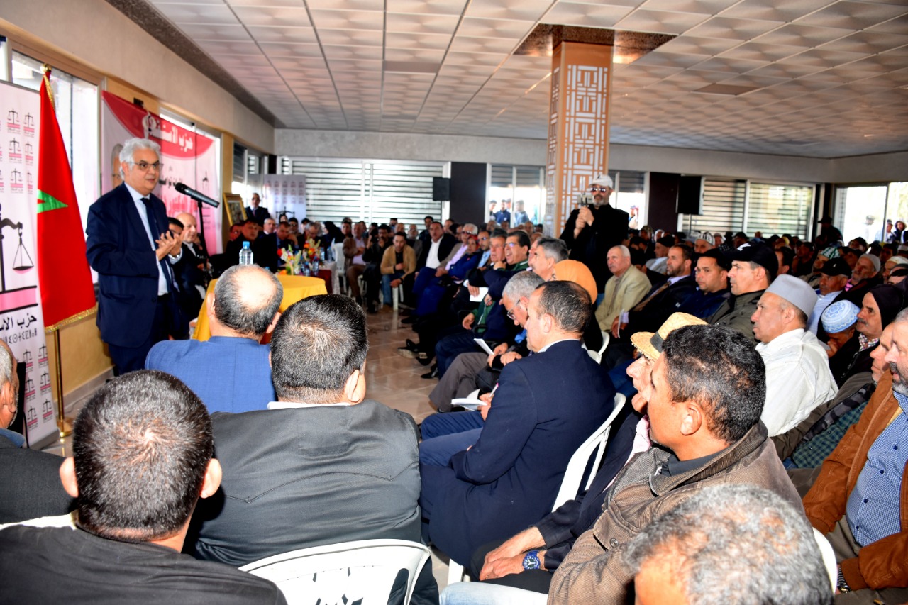 الأخ نزار بركة من خميس الساحل.. القرى والجبال تعيش تحت وطأة عزلة قاهرة وتنمية مؤجلة