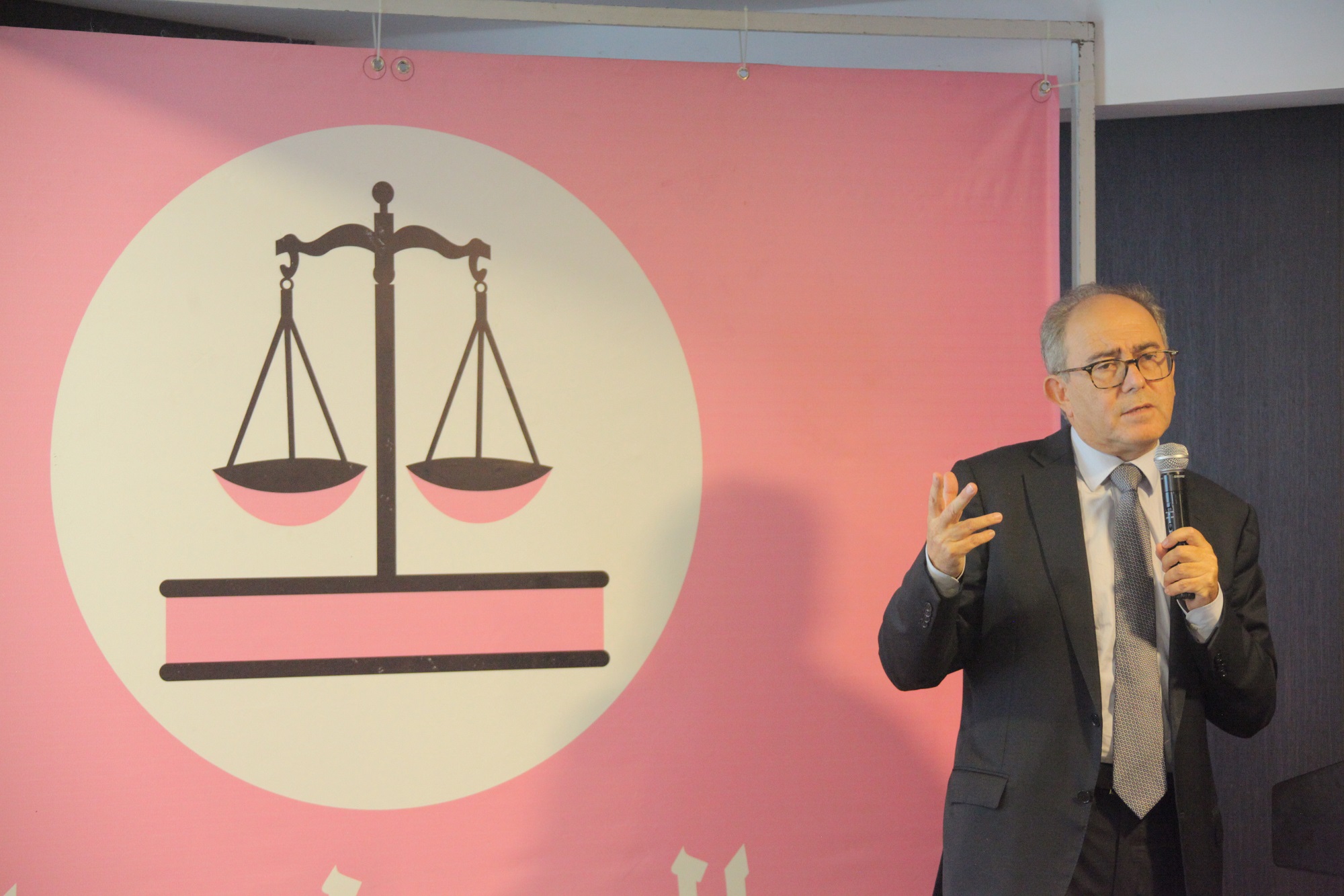 رابطة الاقتصاديين الاستقلاليين تقدم رؤيتها لإصلاح النظام الجبائي ببلادنا رابطة الاقتصاديين الاستقلاليين تقدم رؤيتها لإصلاح النظام الجبائي ببلادنا