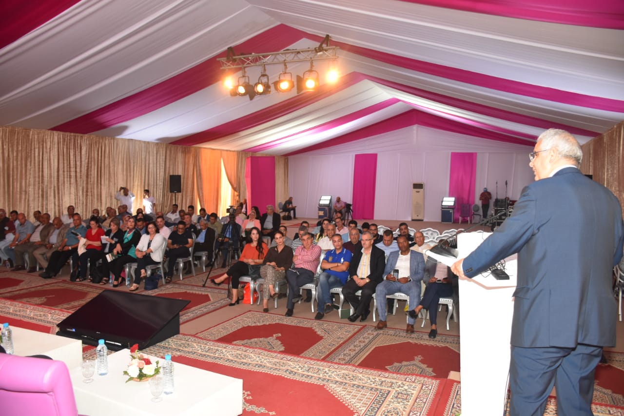 الأخ نزار بركة من الجديدة.. يؤكد لا خروج من الأزمة الراهنة دون أن تكون المرأة المغربية طرفا وفاعلا ومستفيدا من ثمار النموذج التنموي الجديد