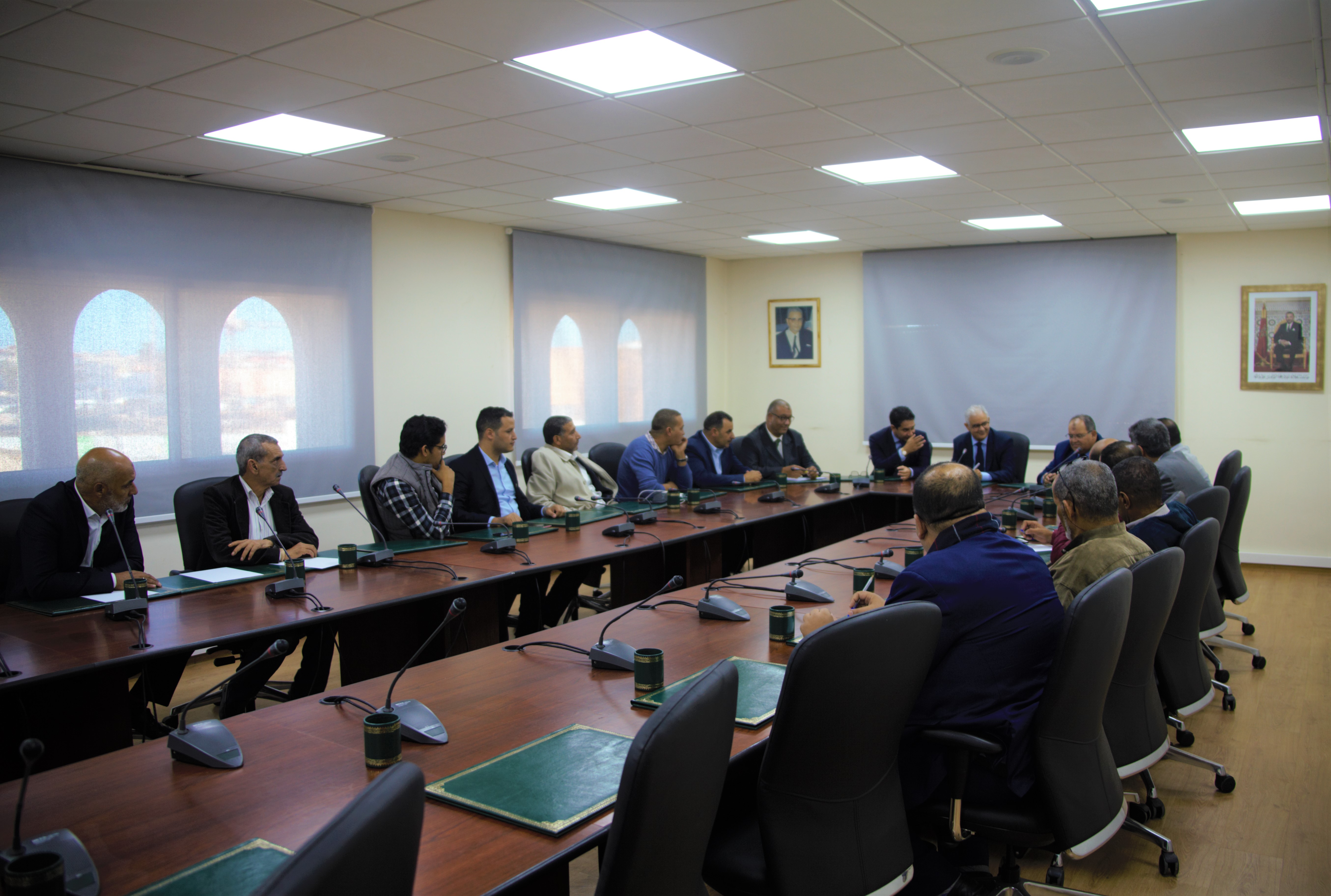 الأخ نزار بركة يستقبل مجموعة من رؤساء الهيئات والمنظمات الممثلة لقطاع النقل عبر الطرق والموانئ بالمغرب