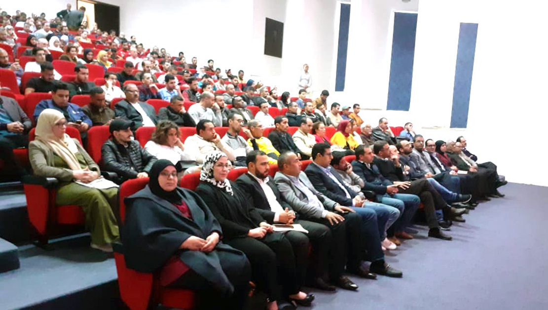 اكادير تحتضن ندوة الشبيبة الاستقلالية حول  القوانين المؤطرة للانتخابات اكادير تحتضن ندوة الشبيبة الاستقلالية حول  القوانين المؤطرة للانتخابات