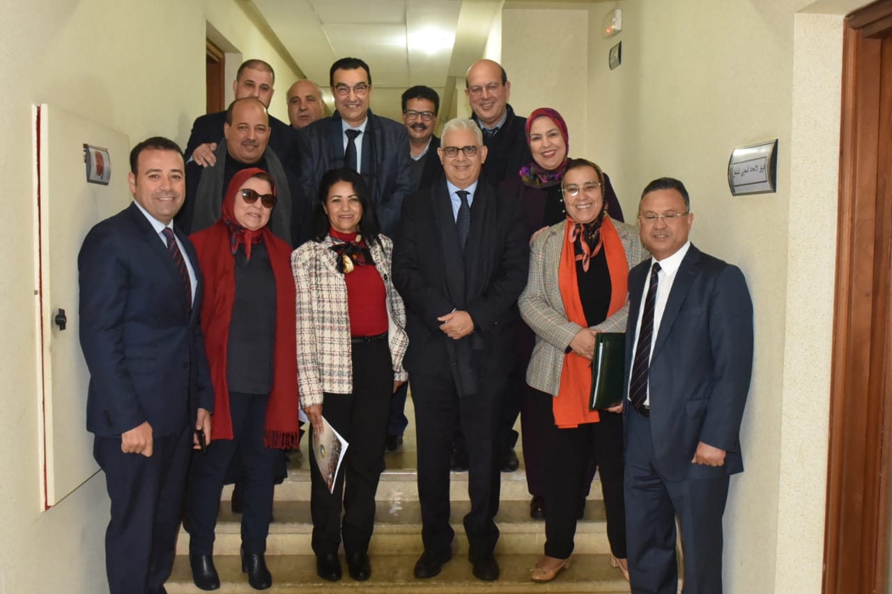 الأخ نزار بركة.. ينبه للواقع المحبط لحقوق المرأة المغربية ويحذر من الارتفاع المتزايد لوتيرة العنف ضدها ويدعو إلى اعتماد مقاربة شمولية للتعاطي مع هذه الظاهرة