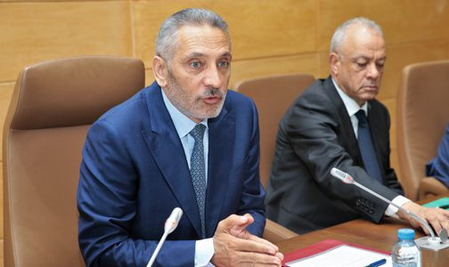 طنجة.. وزير الصناعة والتجارة والاقتصاد الأخضر والرقمي يعقد لقاء لمتابعة وتقييم آثار فيروس كورونا المستجد على القطاع الصناعي
