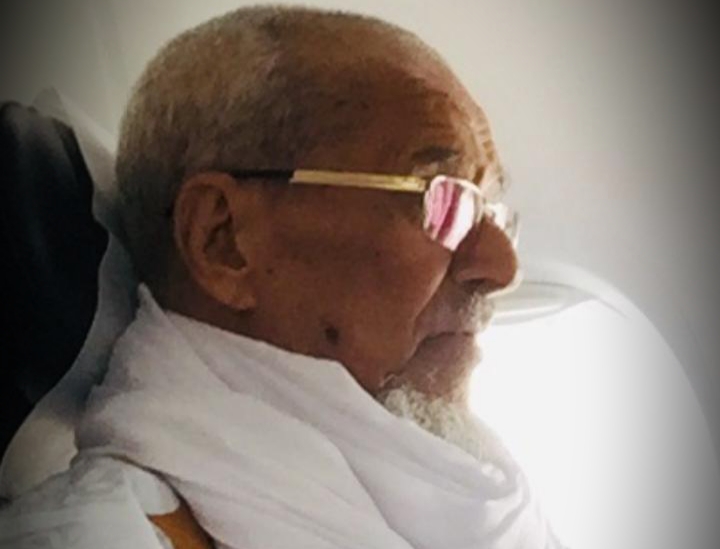 الأخ نزار بركة يقدم واجب العزاء للأخ ينجا الخطاط في وفاة والده المناضل الاستقلالي الأخ أحمد ينجا