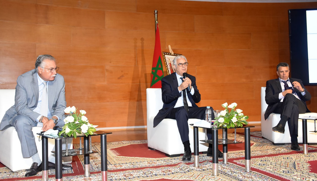 الأخ نزار بركة.. مذكرة أحزاب المعارضة تطالب بإصلاح سياسي حقيقي وتقدم مقترحات لضمان نزاهة وشفافية الانتخابات وتعزيز أجواء الثقة والتنافس الشريف الأخ نزار بركة.. مذكرة أحزاب المعارضة تطالب بإصلاح سياسي حقيقي وتقدم مقترحات لضمان نزاهة وشفافية الانتخابات وتعزيز أجواء الثقة والتنافس الشريف