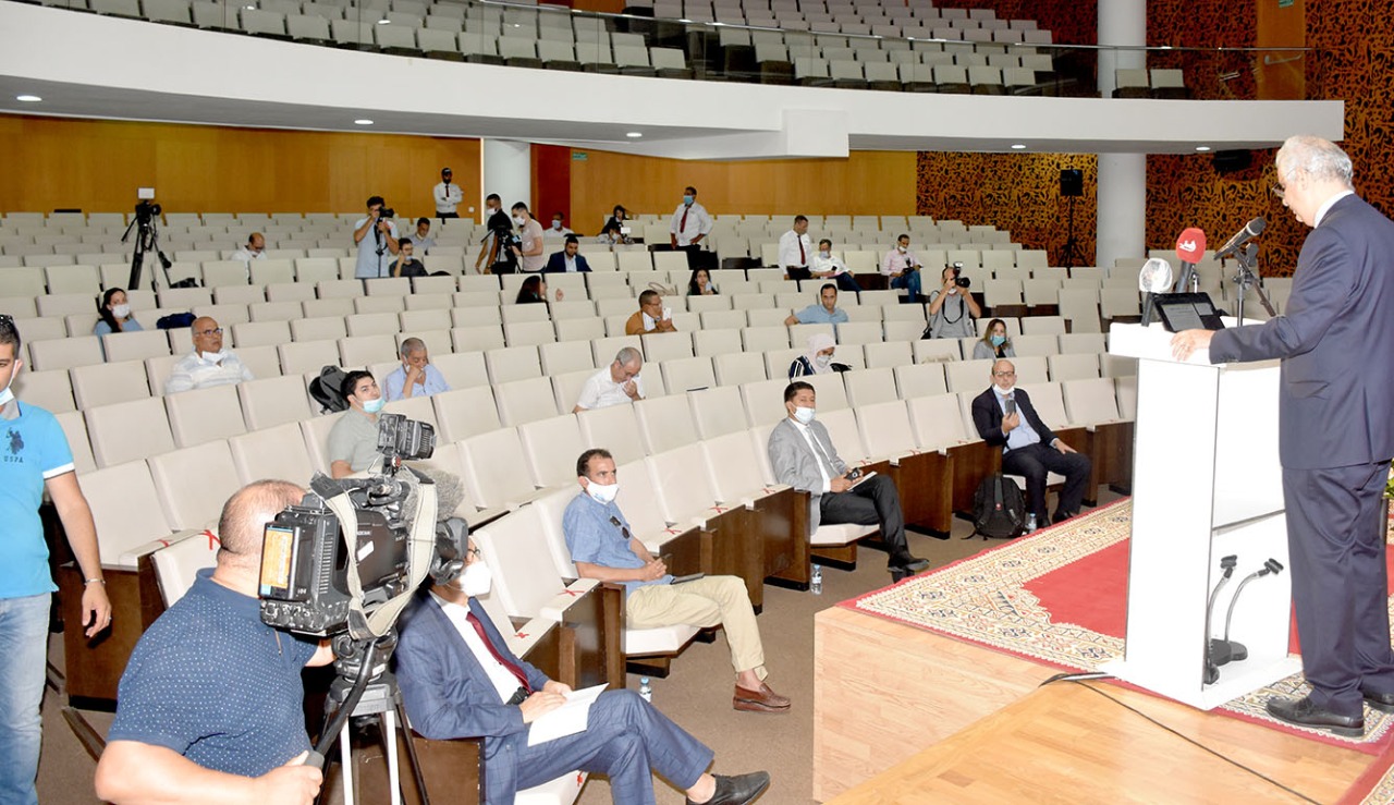 الأخ نزار بركة.. مذكرة أحزاب المعارضة تطالب بإصلاح سياسي حقيقي وتقدم مقترحات لضمان نزاهة وشفافية الانتخابات وتعزيز أجواء الثقة والتنافس الشريف الأخ نزار بركة.. مذكرة أحزاب المعارضة تطالب بإصلاح سياسي حقيقي وتقدم مقترحات لضمان نزاهة وشفافية الانتخابات وتعزيز أجواء الثقة والتنافس الشريف