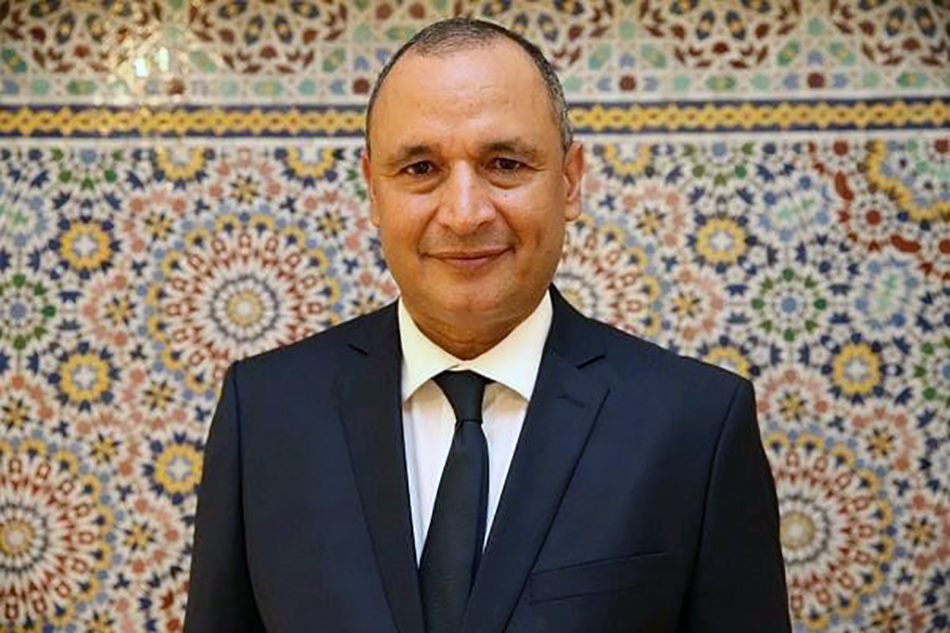 الأخ رياض مزو وزير التجارة والصناعة :مصانع المغرب ستشرع في تركيب الطائرات بشكل كامل