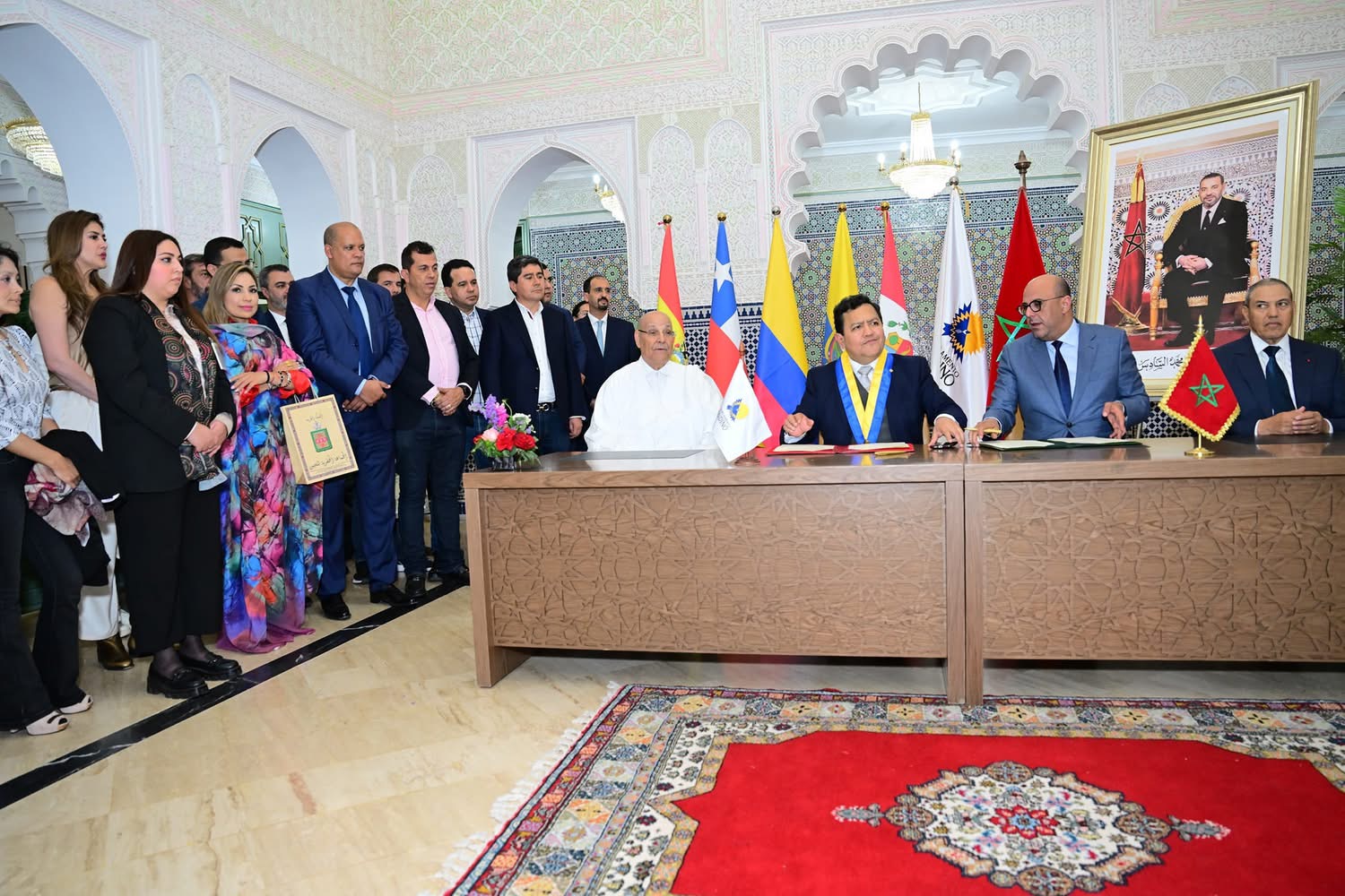 مجلس المستشارين وبرلمان الأنديز يوقعان إعلانا مشتركا لتعزيز التعاون بينهما مجلس المستشارين وبرلمان الأنديز يوقعان إعلانا مشتركا لتعزيز التعاون بينهما