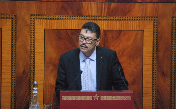 الأخ الحسين أزوكاغ : ظروف نقل عاملات وعمال الضيعات الفلاحية بإقليم اشتوكة تحط من الكرامة الانسانية