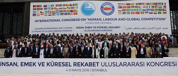 مشاركة الأخ الكاتب العام النعم ميارة في المؤتمر الدولي: “الإنسان والعمل والتنافس العالمي” بتركيا