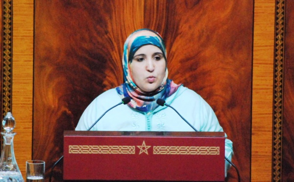  الأخت خديجة الرضواني : نصوت برفض المشروع الحكومي حول  التكوين المستمر لأنه لا يستجيب للمطالب الحقيقية للمستهدفين   