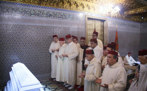 وفد استقلالي هام برئاسة الأخ نزار بركة يترحم على الروح الطاهرة لجلالة المغفور له الملك الحسن الثاني