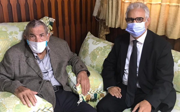 الأخ نزار بركة يحل ببيت المناضل الكبير والوطني الغيور الحاج علي قيوح بأكادير لتقديم واجب العزاء في وفاة زوجته