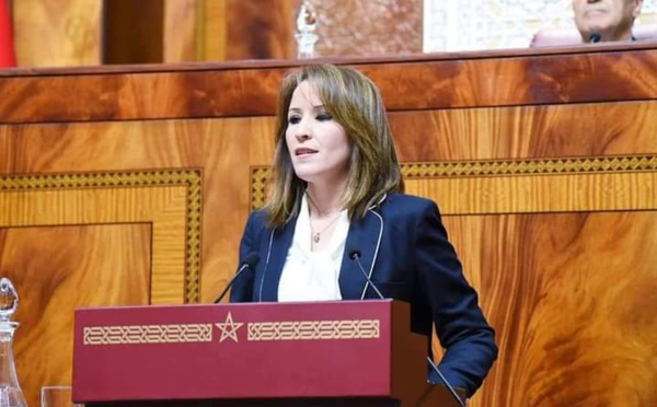 رفيعة المنصوري ترصد إكرهات جودة وعدالة تجربة "التعليم عن بعد" وتكشف أوجه التفاوت العميق الذي تفرزه بين المدينة والبادية