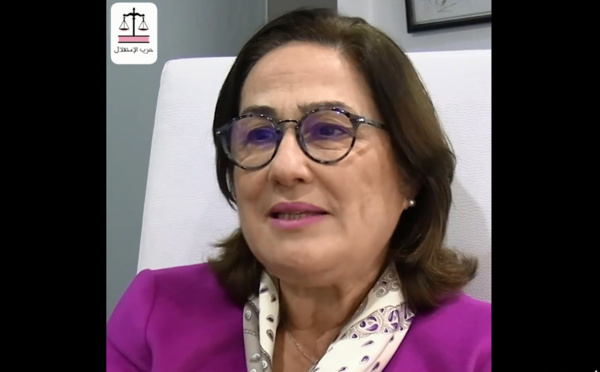 هل من الممكن التوقف عن احترام التدابير الاحترازية ؟ هل هو مجاني ؟ 👈🏼 كل ما يجب معرفته مع البروفيسور رجاء أغزادي مختصة في جراحة الثدي و رئيسة الجمعية المغربية لمحاربة سرطان الثدي
