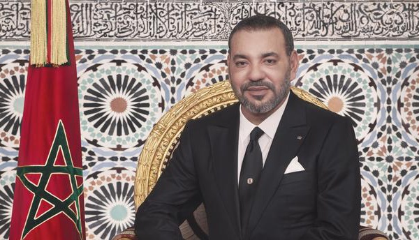 جلالة الملك محمد السادس خلال توجيه الأمر اليومي للقوات المسلحة الملكية.. يُنوّه بدور الجيش في مراقبة الحدود الشرقية ويؤكد "دحرتم المناورات البائسة لأعداء وحدتنا الترابية"