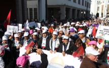 في مسيرة شعبية حاشدة: المغاربة ينتفضون ضد القرار الأمريكي الظالم في حق الشعب الفلسطيني في مسيرة شعبية حاشدة: المغاربة ينتفضون ضد القرار الأمريكي الظالم في حق الشعب الفلسطيني