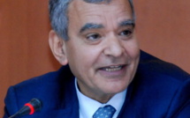 الاخ أحمد التومي : المقاولات والمؤسسات العمومية مدعوة الى الانخراط في البورصة للمساهمة في خلق الثورة