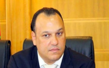 الأخ محمد سعود أطروحته لنيل الدكتوراه في القانون العام بالفرنسية 