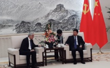 وفد عن قيادة حزب الاستقلال برئاسة الأخ الأمين العام يبحث مع مسؤولي الحزب الشيوعي الصيني سبل تعزيز التعاون بين الحزبين وفد عن قيادة حزب الاستقلال برئاسة الأخ الأمين العام يبحث مع مسؤولي الحزب الشيوعي الصيني سبل تعزيز التعاون بين الحزبين