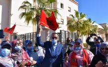 رئيس المجلس الجهوي للداخلة وادي الذهب يعطي الانطلاقة الرسمية لقافلة الوفاء بالعهد لنساء الجنوب نحو المركز الحدودي الكركرات