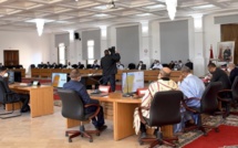 والي جهة الداخلة وادي الذهب ورئيس المجلس الجهوي في لقاء مع الجمعية المغربية للمصدرين: